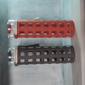 Ello Glass Sports Bottle With Silicon Sleeve Gray and Peach